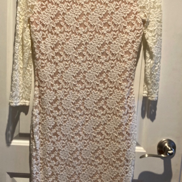 Never worn. White Lacy dress from Venus size S - Picture 4 of 6